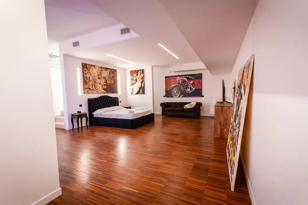 Luxury & Art A Due Passi Dall'Universita Bocconi Milan 0*,  Italy